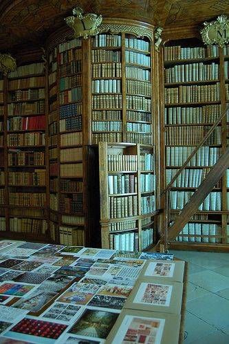 a-secret-door-and-floor-to-ceiling-bookshelves