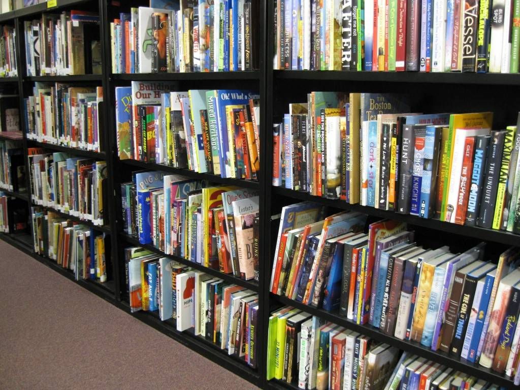 Shelves (Center for Children's Books)