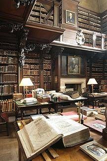 St. Paul's Cathedral library interior