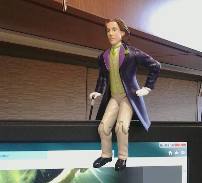 oscar wilde action figure