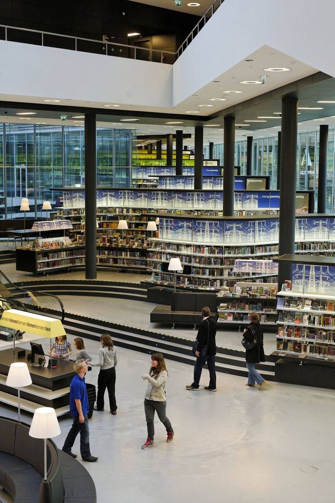 The Library Designed Like a Bookstore
