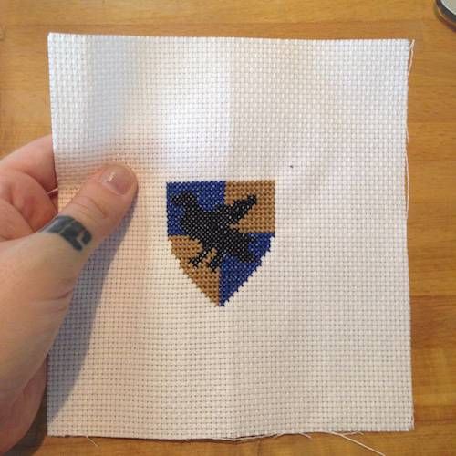 Wizardcraft  Cross Stitch Your Hogwarts House Badge - 17