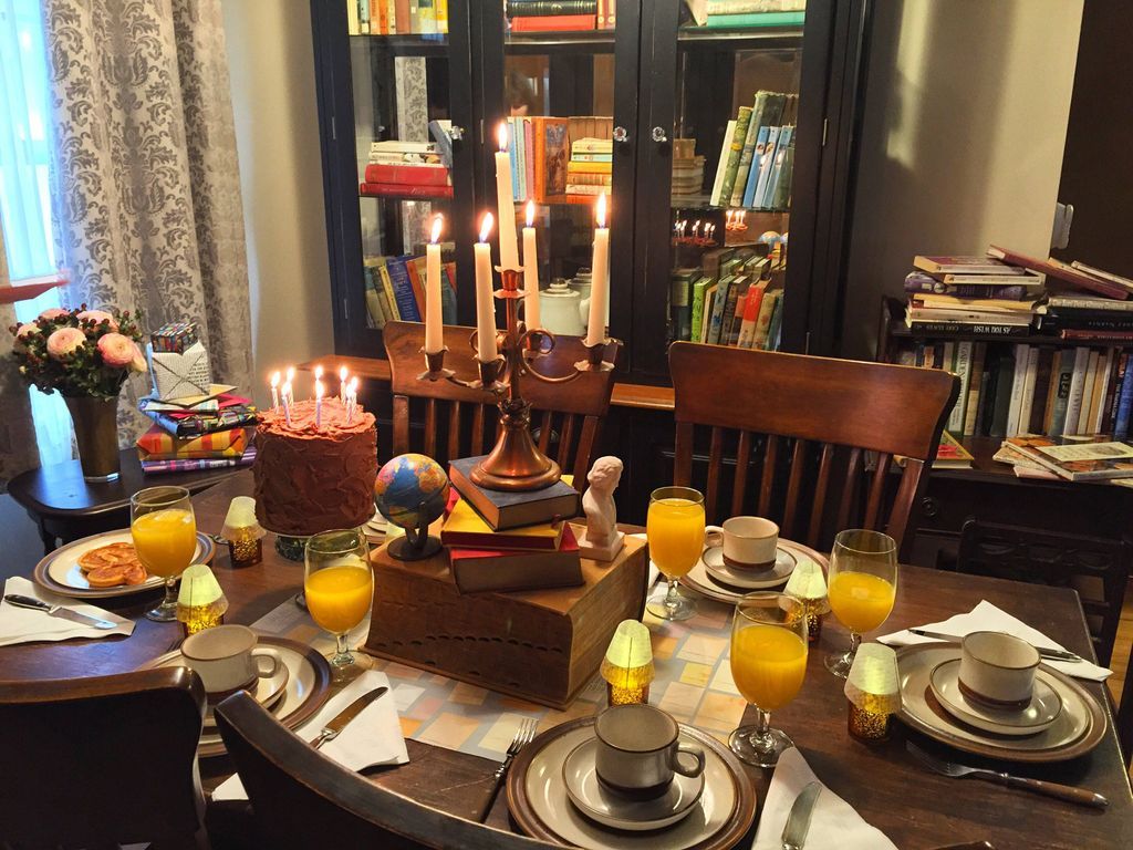 vintage library table decorations