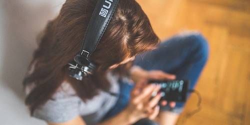 11 Websites To Find Free Audiobooks Online | BookRiot.com