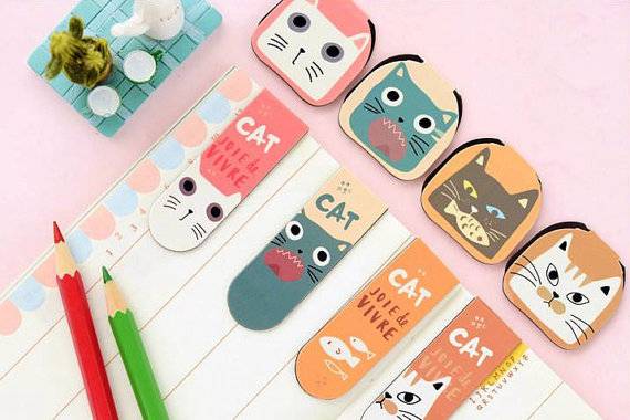 27 Bookish Goods For Cat Lovers