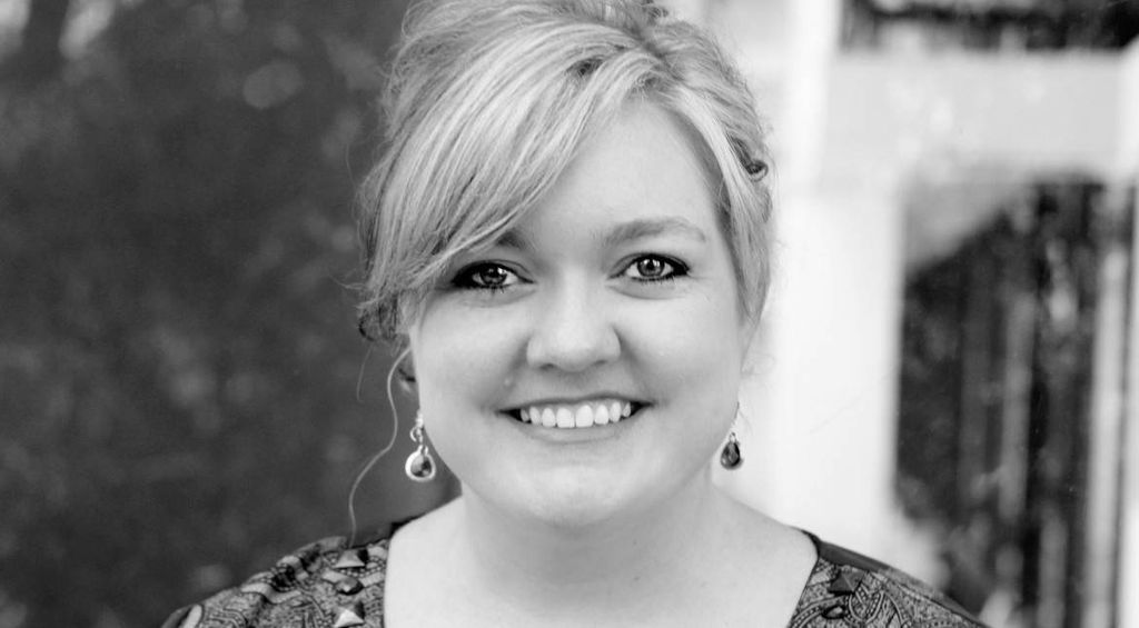 Colleen Hoover author photo