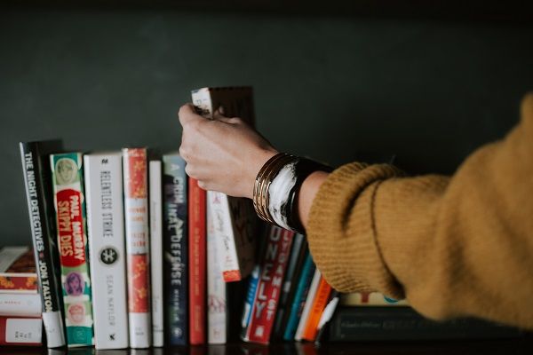 do librarians read all day