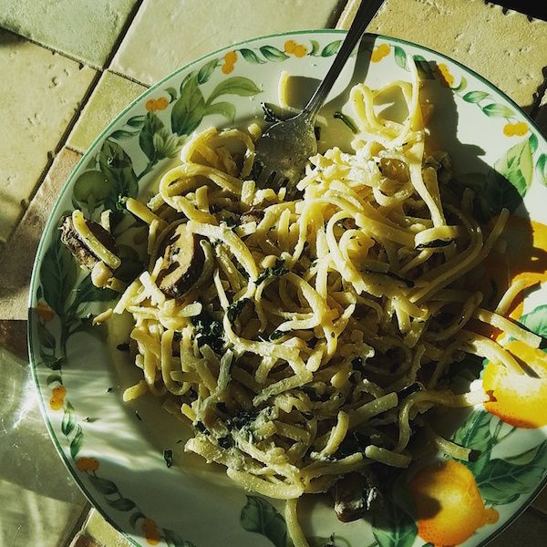 lemony arugula spaghetti cacio e pepe