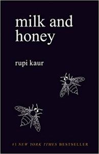 Milk and Honey por Rupi Kaur Capa do livro