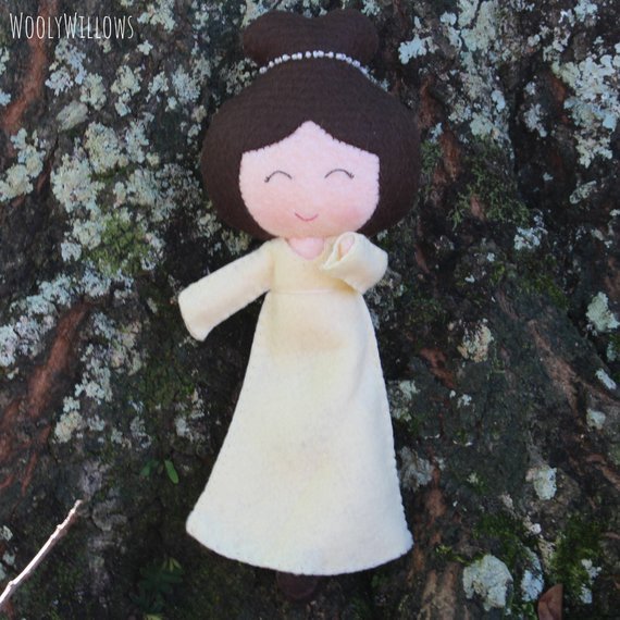 picture-of-elizabeth-bennet-doll