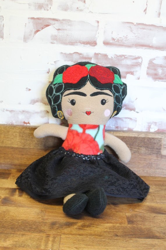 picture-of-frida-kahlo-doll