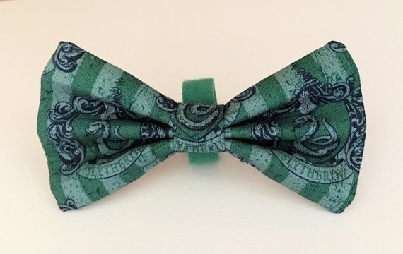 picture-of-slytherin-dog-bowtie