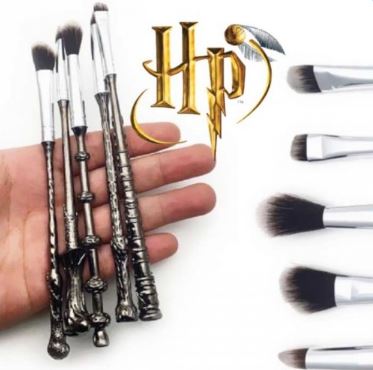 Harry Potter Makeup Brushes, Unique Harry Potter Gifts, Book Riot
