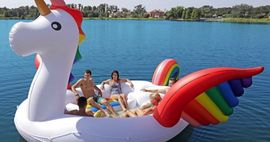beach floats feature