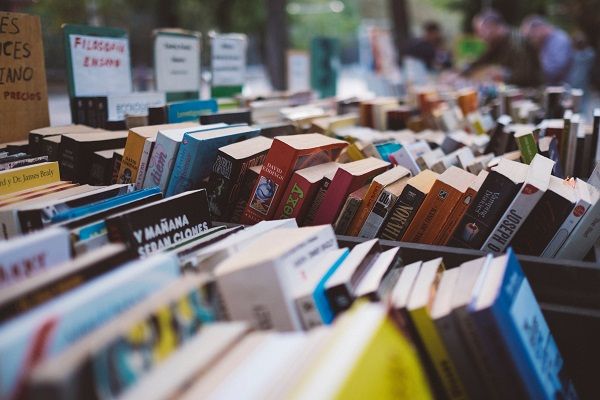 Booksellers at Used Book Sales   Can You Not  - 58