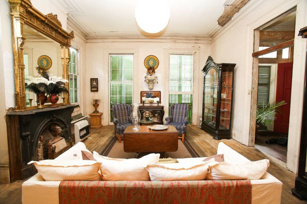 Book Your Dream Literary Escape Today For  17 Through Airbnb - 91