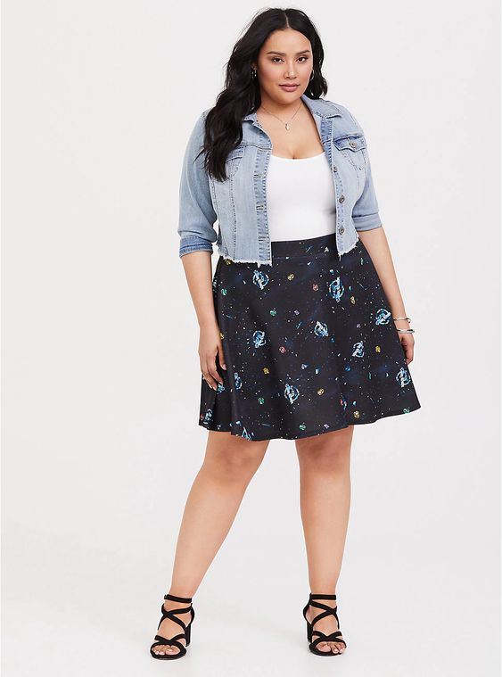 Some of the Best Plus Size Bookish Clothing for Fat Folks | Book Riot