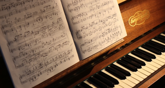 10 Great Piano Books for Beginners And Beyond | Book Riot