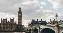 picture of Elizabeth tower in London, England