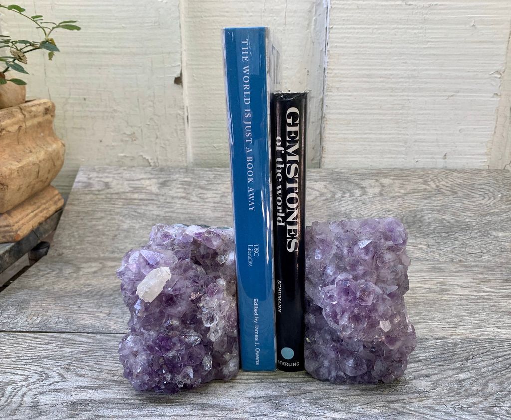 21 Sets of Crystal Bookends You Will Drool Over - 36