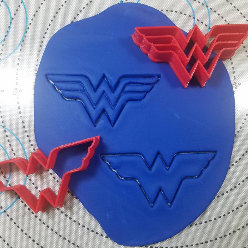 Wonder Woman cookie cutters