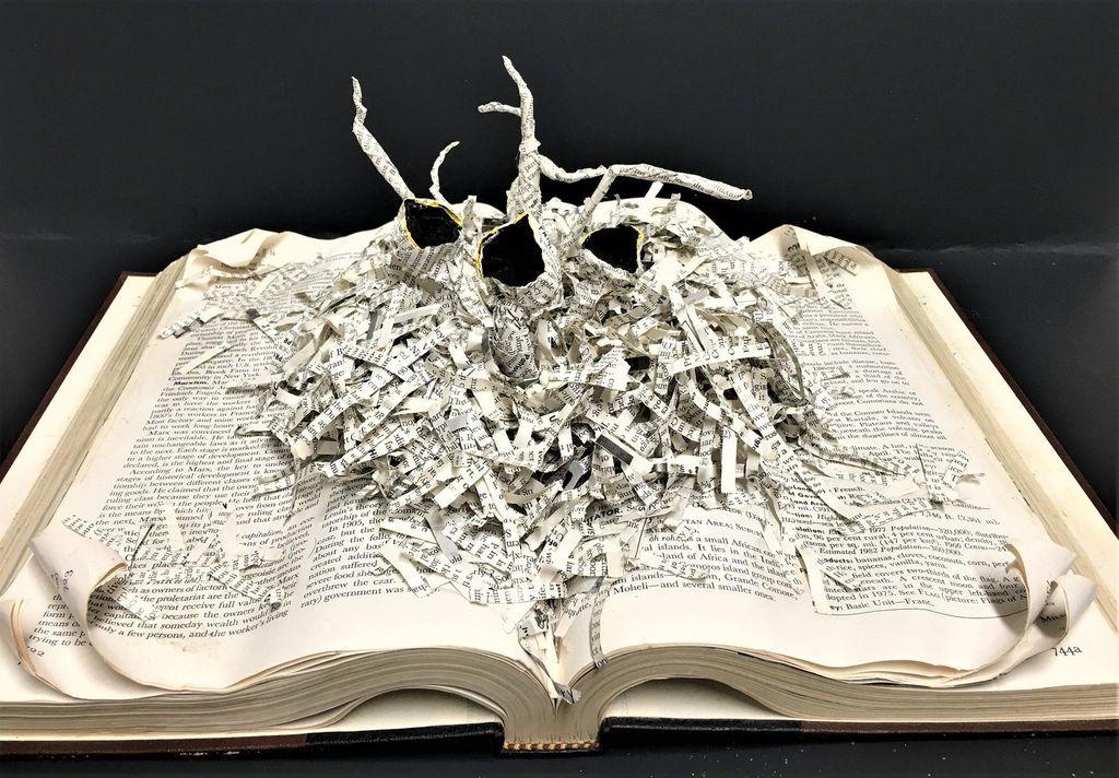 The Best Mind Boggling Book Sculptures You Can Own - 88