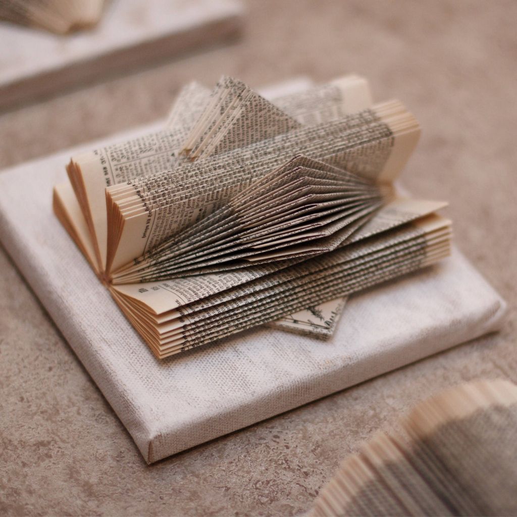 The Best Mind Boggling Book Sculptures You Can Own - 45