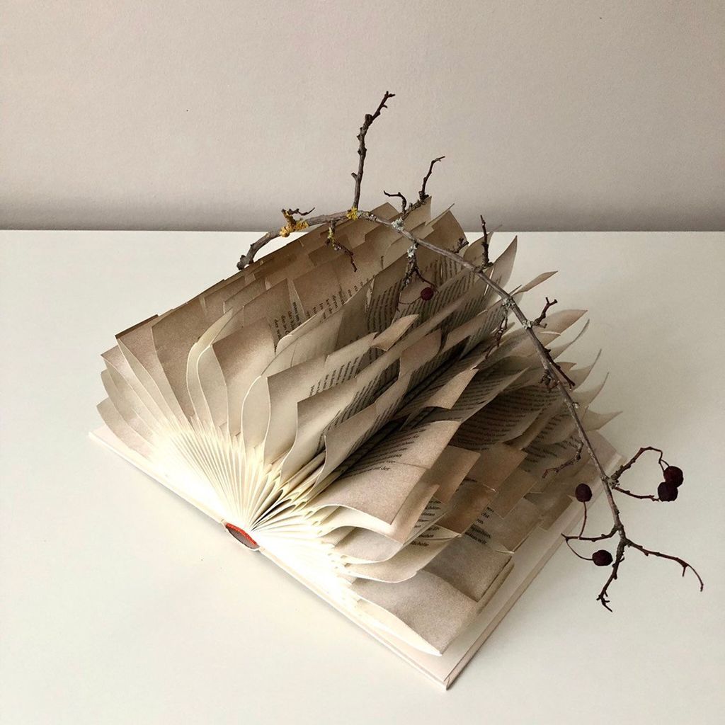 The Best Mind Boggling Book Sculptures You Can Own - 14