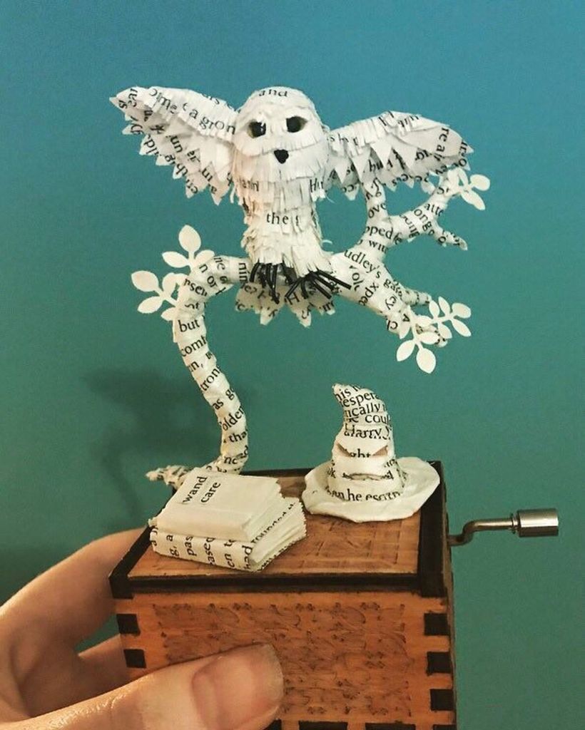 The Best Mind Boggling Book Sculptures You Can Own - 27