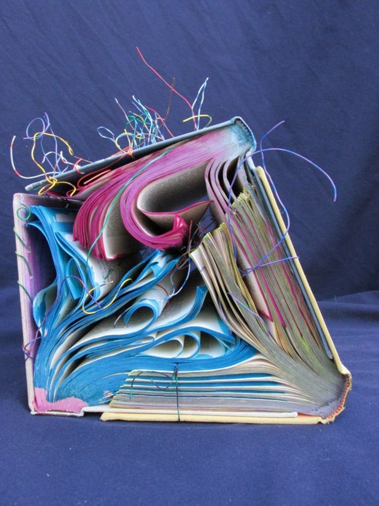 The Best Mind Boggling Book Sculptures You Can Own - 49