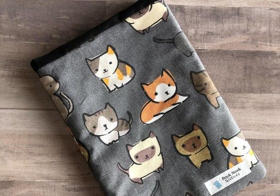 Cat Lover Book Sleeve by BookNookSleeves Etsy