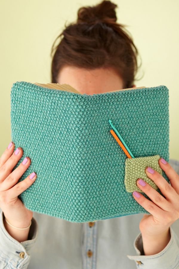 https://www.molliemakes.com/craft/how-to-knit-book-cover/
