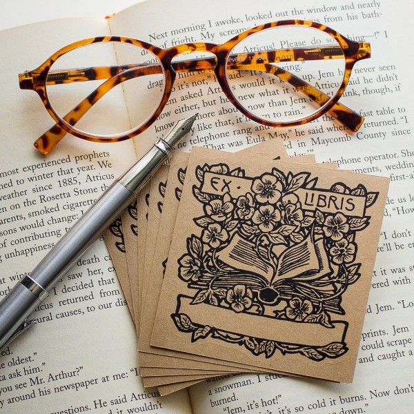 15 Great Personalized Book Club Gifts - 56