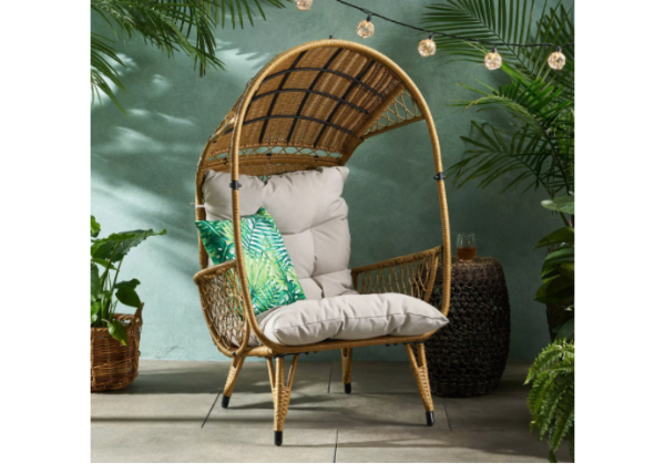 outdoor reading nook chair