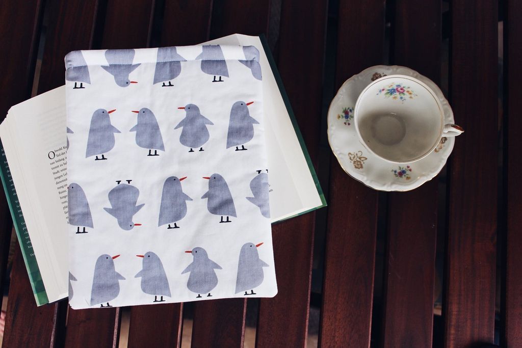 Give The Perfect Bird Gifts for Book Lovers - 61