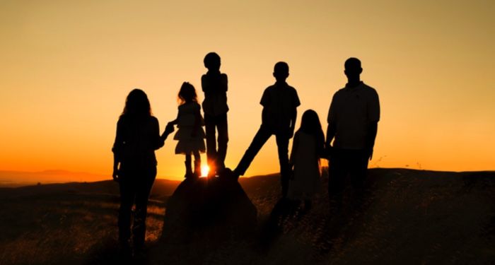 image-of-family-silhouetted-at-sunset https://unsplash.com/photos/5E_y0GrEzoU