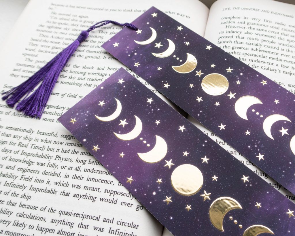 Space Gifts for Book Lovers - 13