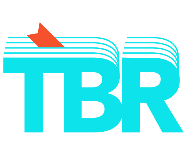 Des lettres "TBR" écrit en bleu.