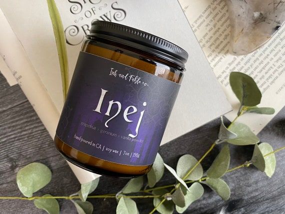 Photo of Inej character scented candle