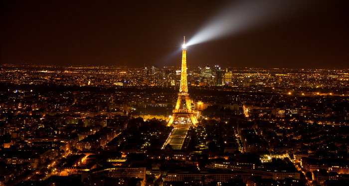 a photo of the eiffel tower at night