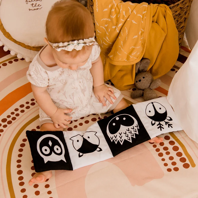 Cloth black and white book for babies 