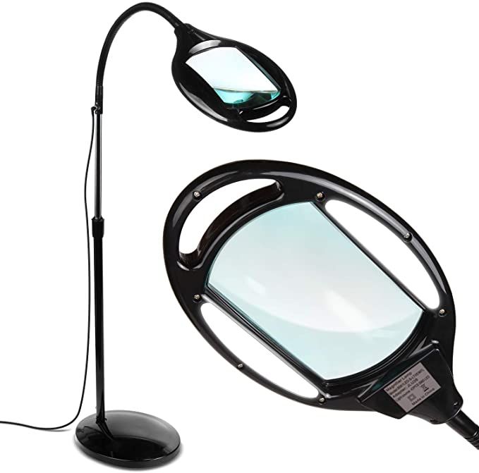 11 of the Best Reading Magnifiers for Serious Readers | Book Riot