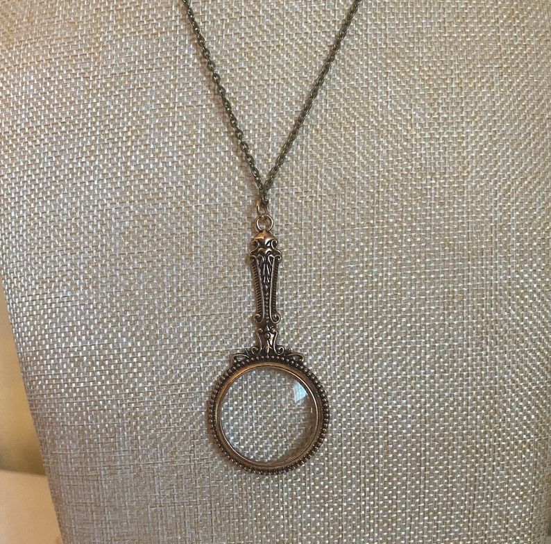 magnifying glass necklace