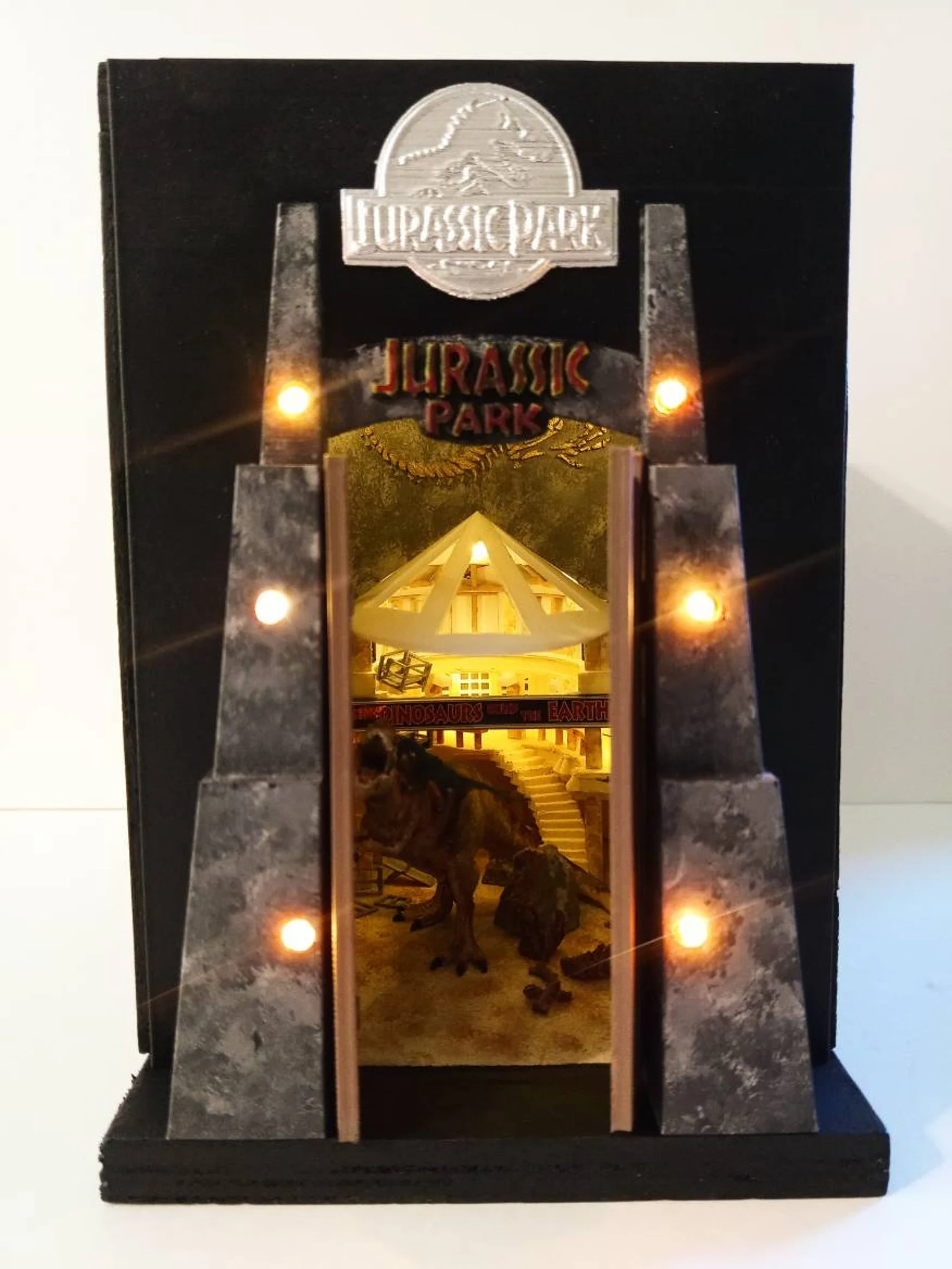 jurassic park book nook