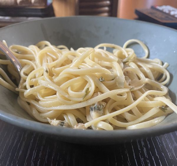 bowl of linguine alle vongole | photo by Steph Auteri