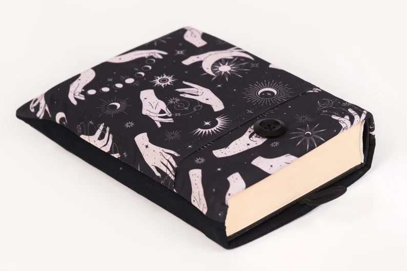 The Cutest Book Sleeves For All Occasions - 39