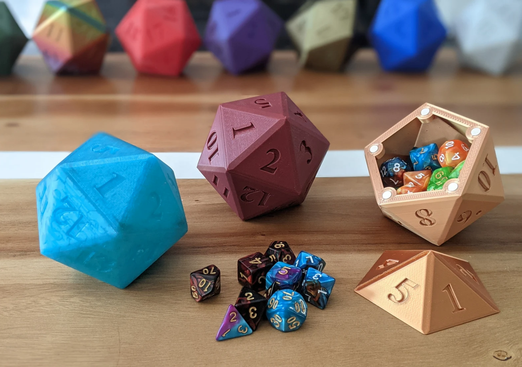 D20 Dice Box with Magnetic Lid