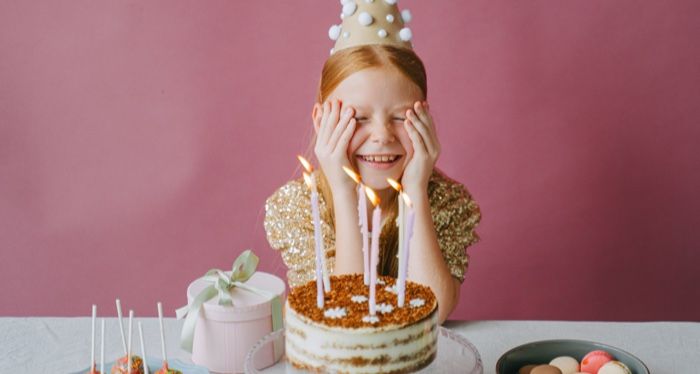 girl birthday pink background