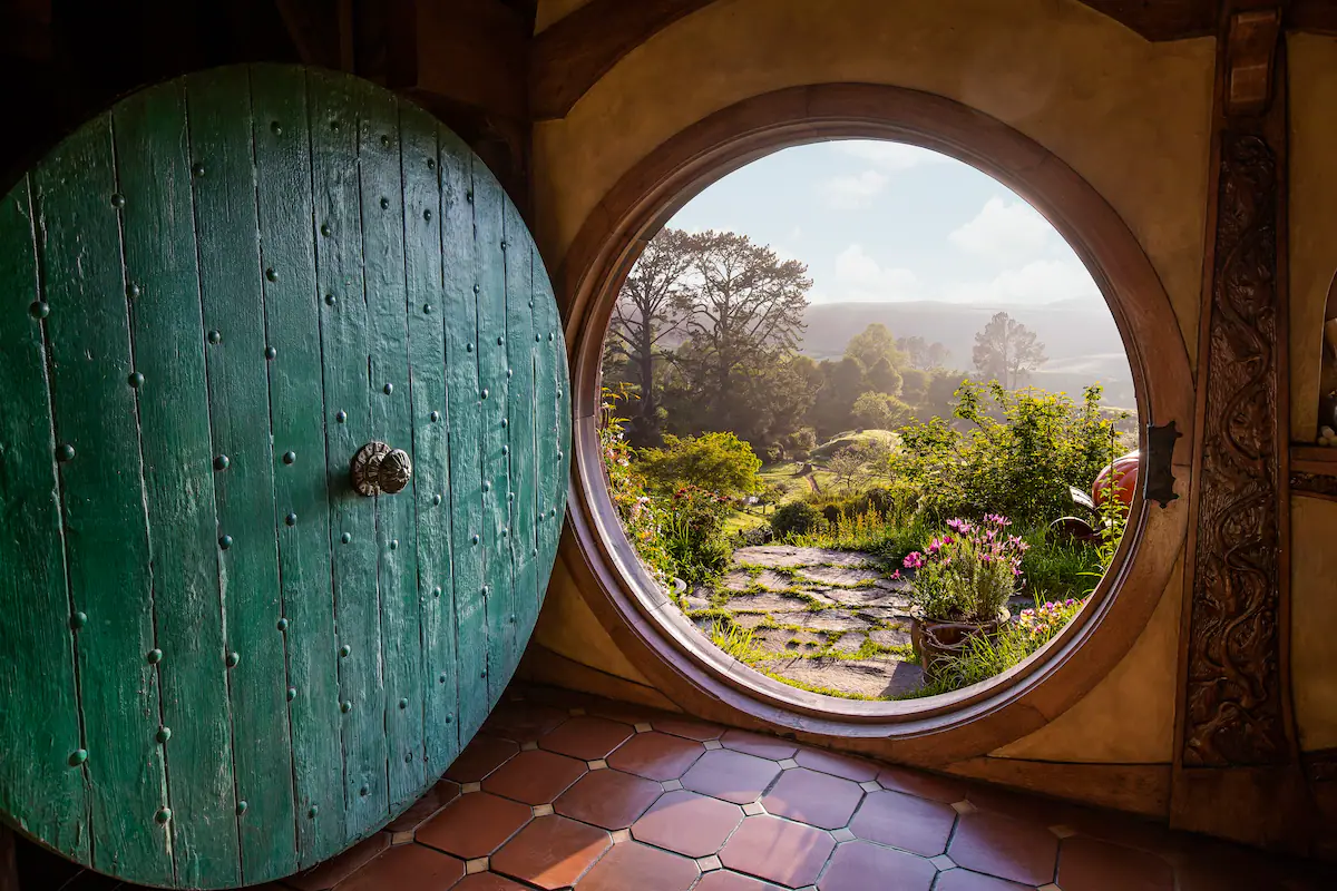 Image of the porthole door from airbnb.