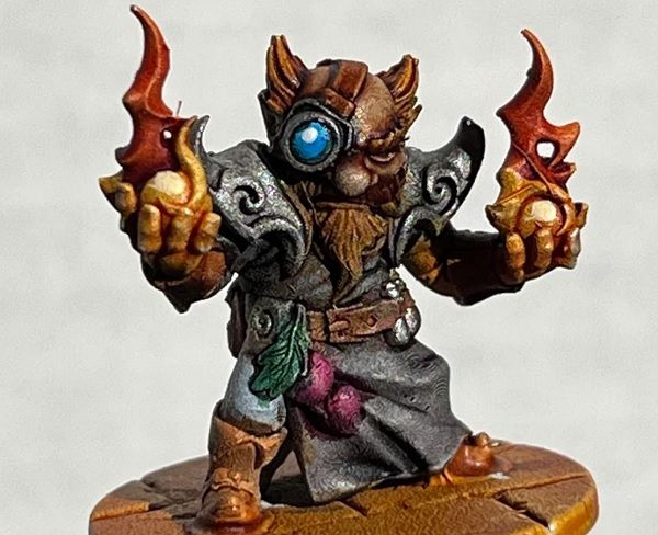 Image of painted gnomve warlock/wizard from GoodCauseMinis on Etsy